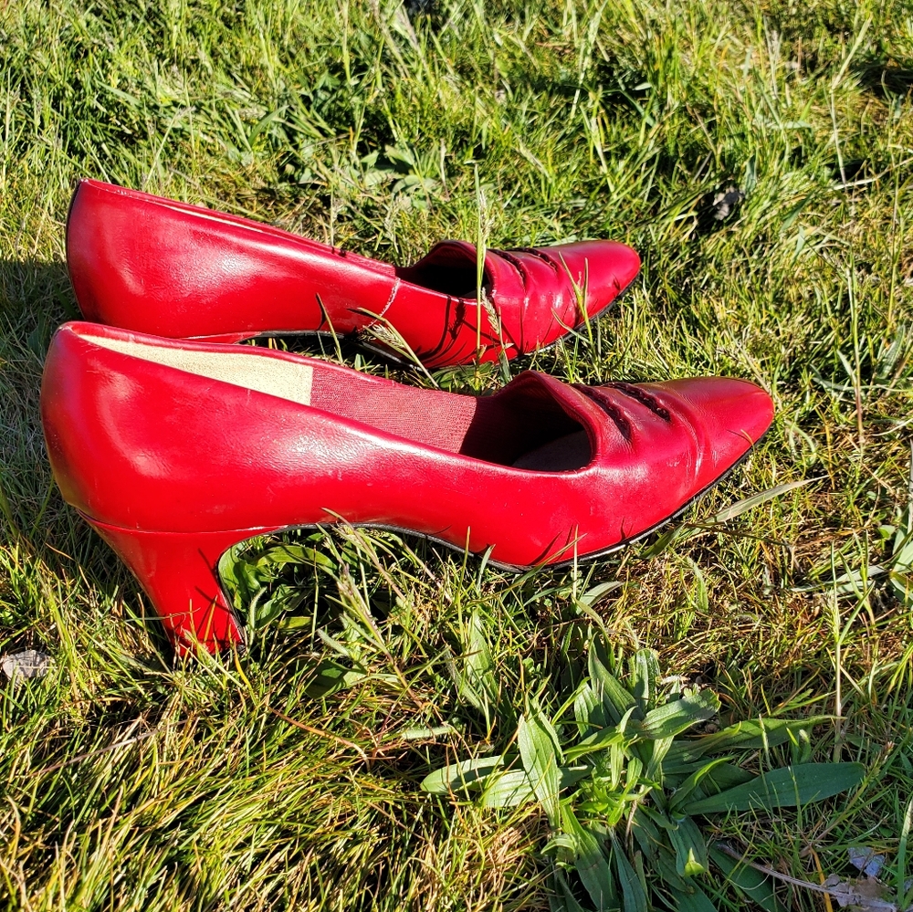 1960 vintage loafer slide heels red cross patent good condition